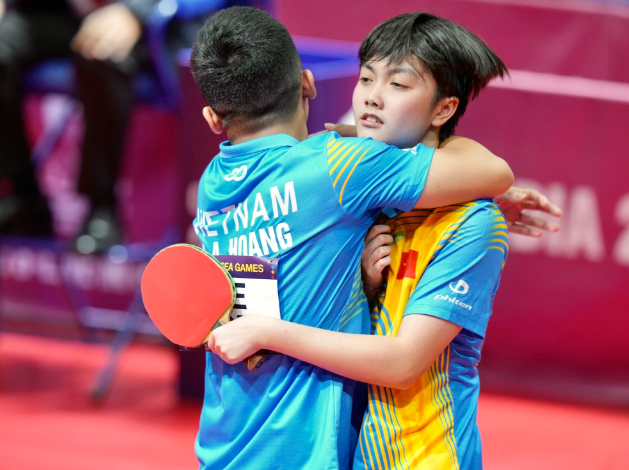 赢得历史性东运会金牌的乒乓球组合继续给人留下深刻印象